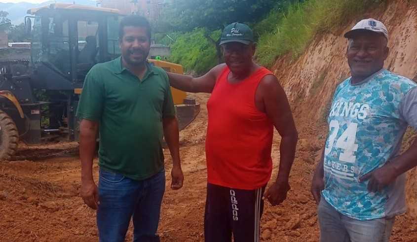 Camacã: Prefeitura reabre a rua do Sarampo e moradores comemoram